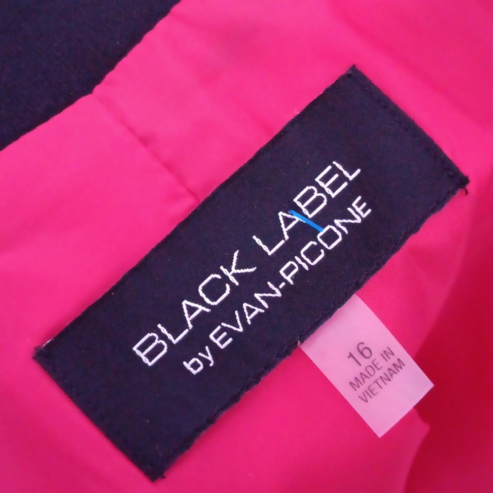 BLACK LABEL by Evan Picone Ladies Beautifully Designed Red Blazer w/ Black Trim - Picture 14 of 16
